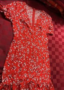 Chic Red Floral Print Mini Dress urbanic