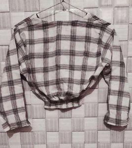Chic Cropped Plaid Crop top Shirt