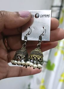 Buy 1 Get 2 Earrings Free ♥️🔥😍