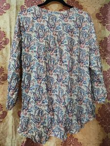Chic Paisley Print V-Neck Top
