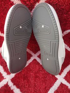 Men Stylish White Sneakers