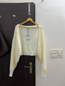 Cream Knit Cropped korean bolero🧚🏻