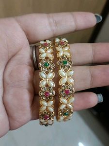 Elegant Floral Design Bangles