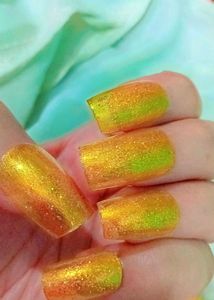 Press On Nails Gold Dust