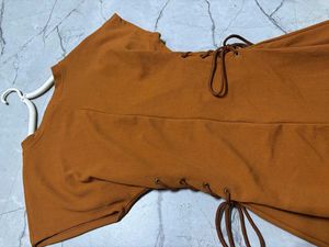 Chic Lace-Up Detail Midi Dress