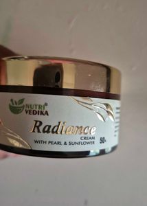 Radiance Pearl Face Cream