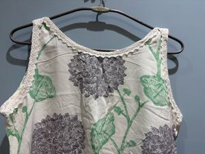 Floral Print Sleeveless Top