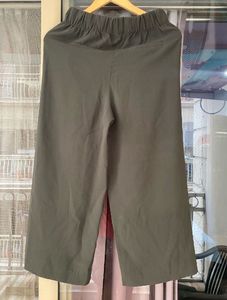 H&amp;M Cropped Culottes Unused!
