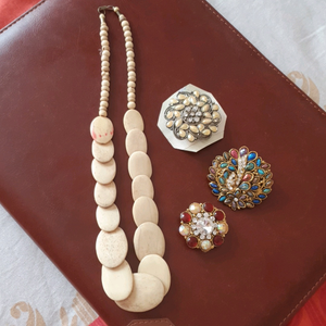 Combo of designer necklace and clips
