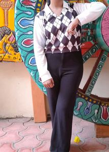 Women Regular Fit Classic Top....🦋