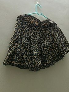 Leopard Print Ruffled Mini Skirt