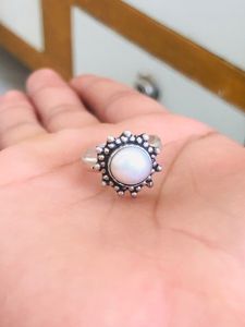 Pure 925 Silver Ladies Ring (wt:5.080g)