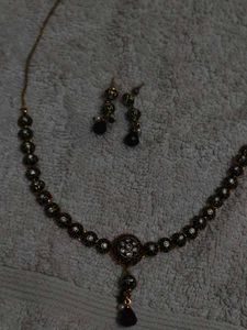 Indian Ethnic Necklace and Earring Set