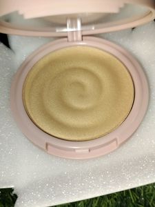 Myglamm K.Play Highlighter &amp;  Matte Lipstick Combo