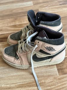 nike women sneakers