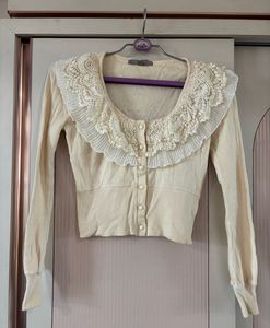 Vintage Lace Collar Cardigan