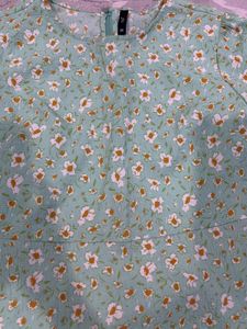 Cute Floral Print Mini Dress 👗