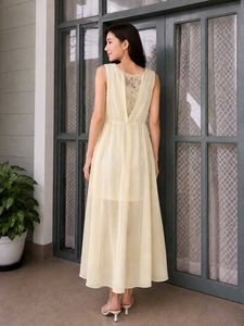 Elegant Sleeveless Yellow Dress