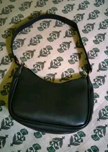 Chic Black Shoulder Bag