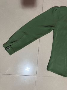 Stylish Green Collared Top