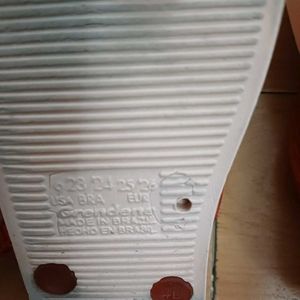 Adorable Brazilian Baby Flip Flops from IPanema