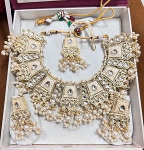 Bridal Heavy Necklace 🎀