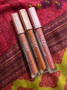 Huda Beauty Nude Lipstick And Hide🤐 Gift Free