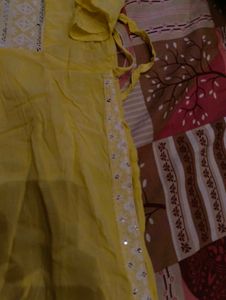 chickenkari Yellow Embroidered Kurta