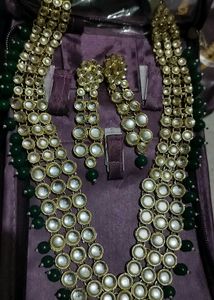 Elegant Kundan Necklace Set