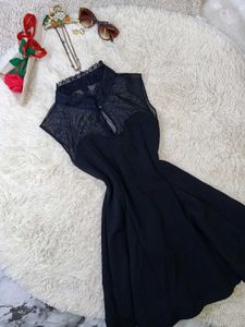 🖤Chic Black Sheer Neckline Fit and Flare Dress🖤