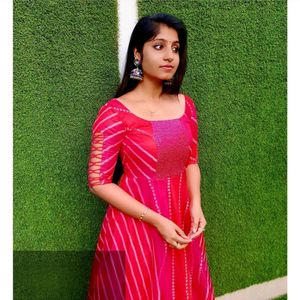 bandhani printed new tag Gown.. no coins only cash
