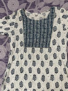 White &amp; Navy Blue Printed Short Kurti