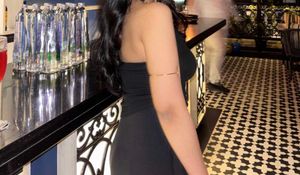 Elegant Black cowl neck top ✨🍸