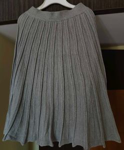 Gray Pleated Knit Midi Skirt