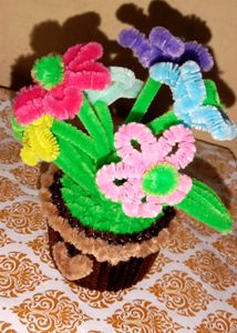 Pine cleaner Pot "Stunning Floral Desk buddy with