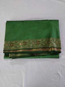 Green Floral Printed Saree (Women)