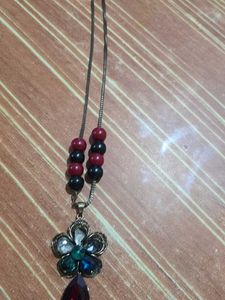 Vintage Flower Pendant Necklace