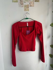Long Sleeves Red Top