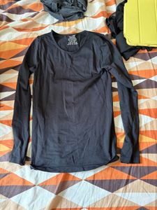 Black T-Shirt combo sale there
