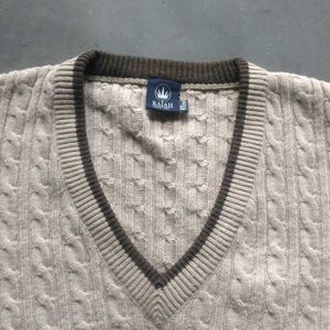 Vintage Cable Knit V-Neck Sweater