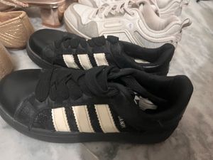 Assorted Women's Footwear Collection