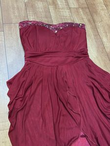 Elegant Strapless Burgundy Party Dress