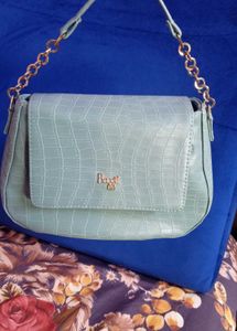 BAGGIT Chic Mint Croc-Embossed SHOULDER SLING Bag
