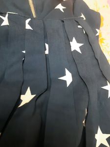 Mayra Top With Zip at The Back