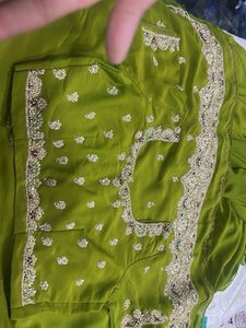 Embroidered olive 🫒 Green zardosi hand work saree