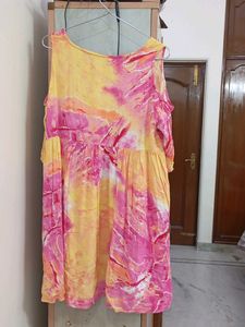 Vibrant Pink &amp; Yellow Cold Shoulder Kurta