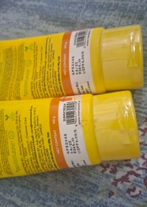 Mamaearth Vitamin C Daily Glow Sunscreen (2x50g)