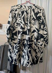 Madame Black &amp; White Floral Kurta