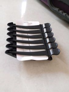 Hair section clips