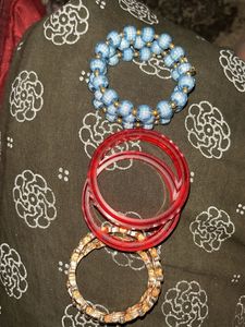 Charming Heart Stone Bangles Set